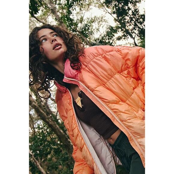 NWT FREE PEOPLE Scrunchy Glossy Printed Pippa Packable Puffer Jacket $228 SMALL - Picture 5 of 8